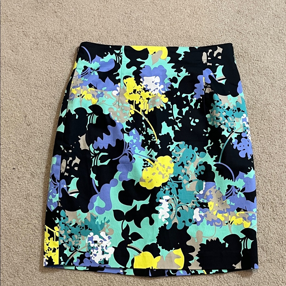 NEW Worthington Floral Pencil Skirt – Size 12